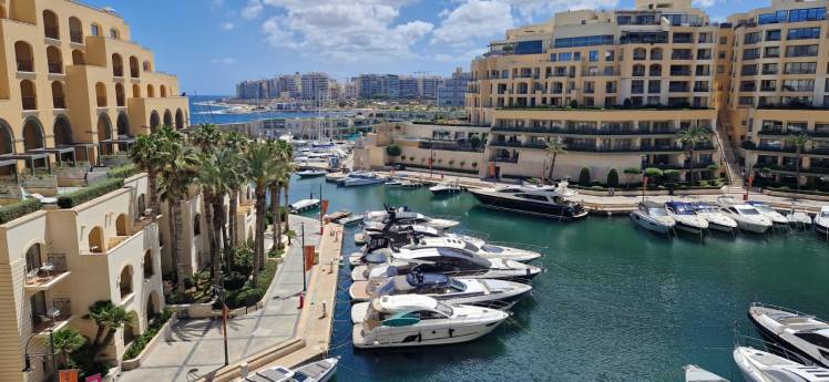 Malta: The Tiny Island That Thinks It’s a Continent